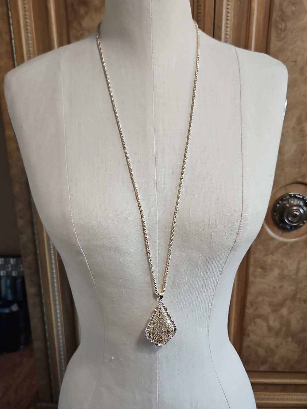 Kendra Scott Gold-Tone Filigree Long Pendant Necklace 31" To 34"